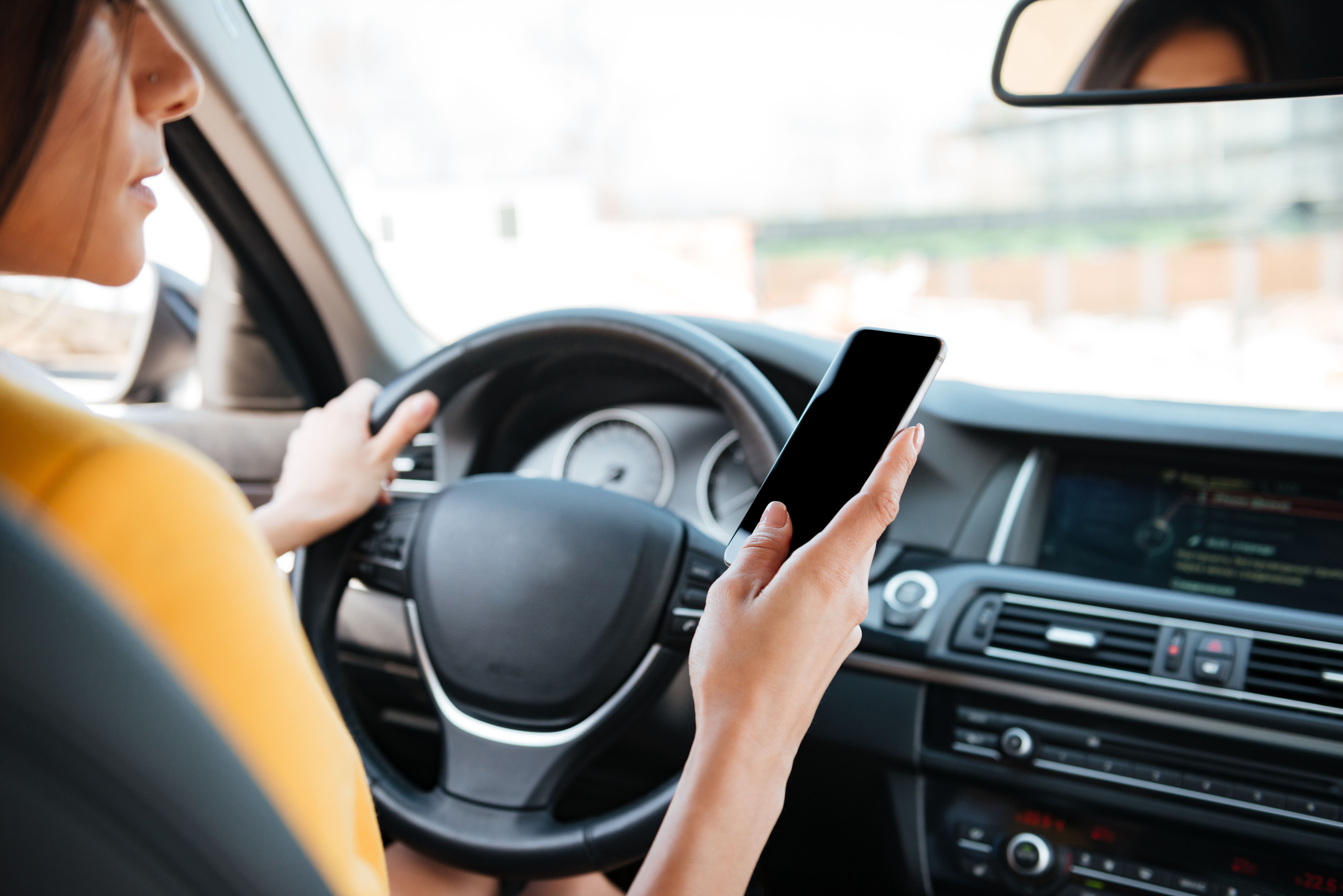2017 Data Statistics on Cell Phone Use and driving accidents