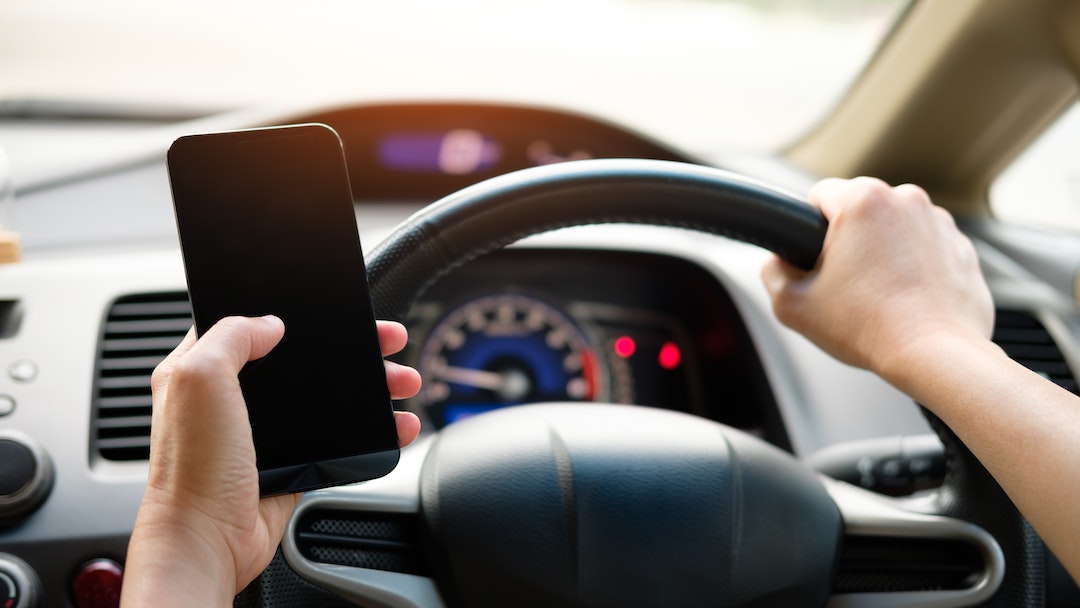 What is Distracted Driving in Michigan?